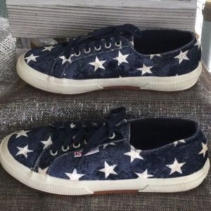 Superga 🇺🇸women’s size 8.5 navy sneakers